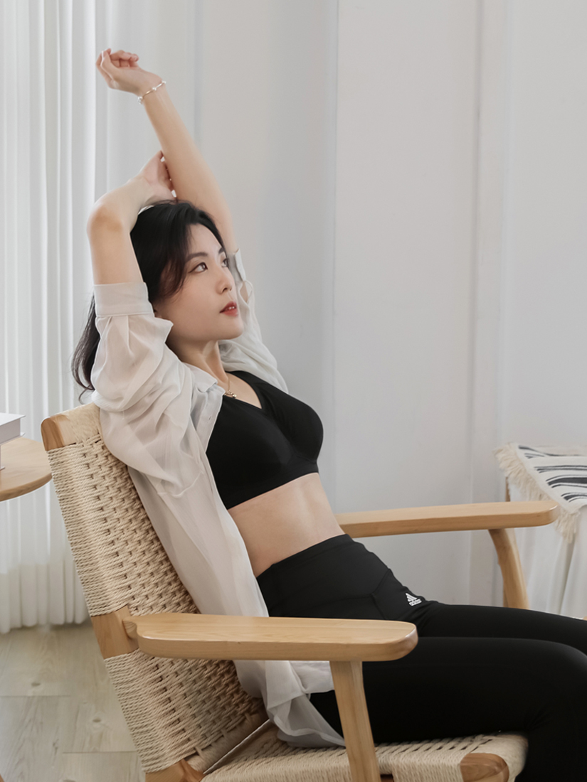 買內衣總是遇到「罩杯不對下圍對,下圍不對罩杯對」的問題? 馬上逛【佳瑪大罩杯內衣 無鋼圈系列】 專為「大罩杯女性」研發設計 從 D 到 K 罩杯,下圍 65 到 120 公分 絕對能找到最適合自己的內衣尺寸! 徹底解決尺寸選擇的困擾! 罩杯空間加大 35%、支撐包覆加強 90% 分擔肩膀壓力,安全感滿分! 不管是上班工作、休閒生活、睡覺有這一件通通都能滿足~ 輕鬆生活,不再被尺寸束縛! 買內衣總是遇到「罩杯不對下圍對,下圍不對罩杯對」的問題? 馬上逛【佳瑪大罩杯內衣 無鋼圈系列】 專為「大罩杯女性」研發設計 從 D 到 K 罩杯,下圍 65 到 120 公分 絕對能找到最適合自己的內衣尺寸! 徹底解決尺寸選擇的困擾! 罩杯空間加大 35%、支撐包覆加強 90% 分擔肩膀壓力,安全感滿分! 不管是上班工作、休閒生活、睡覺有這一件通通都能滿足~ 輕鬆生活,不再被尺寸束縛!