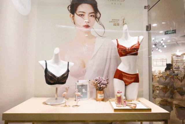 1714443529225535.gif 1.gif